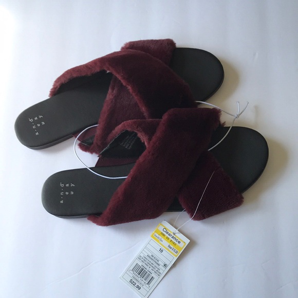 a.n.d Frannie Crossband Faux Fur Slide Sandal - Picture 4 of 5